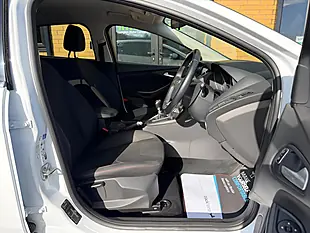 Used 2016 Ford Focus Zetec S White - Interior and Exterior details 15