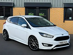 Used 2016 Ford Focus Zetec S White - Interior and Exterior details 8