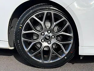 Used 2016 Ford Focus Zetec S White - Interior and Exterior details 9
