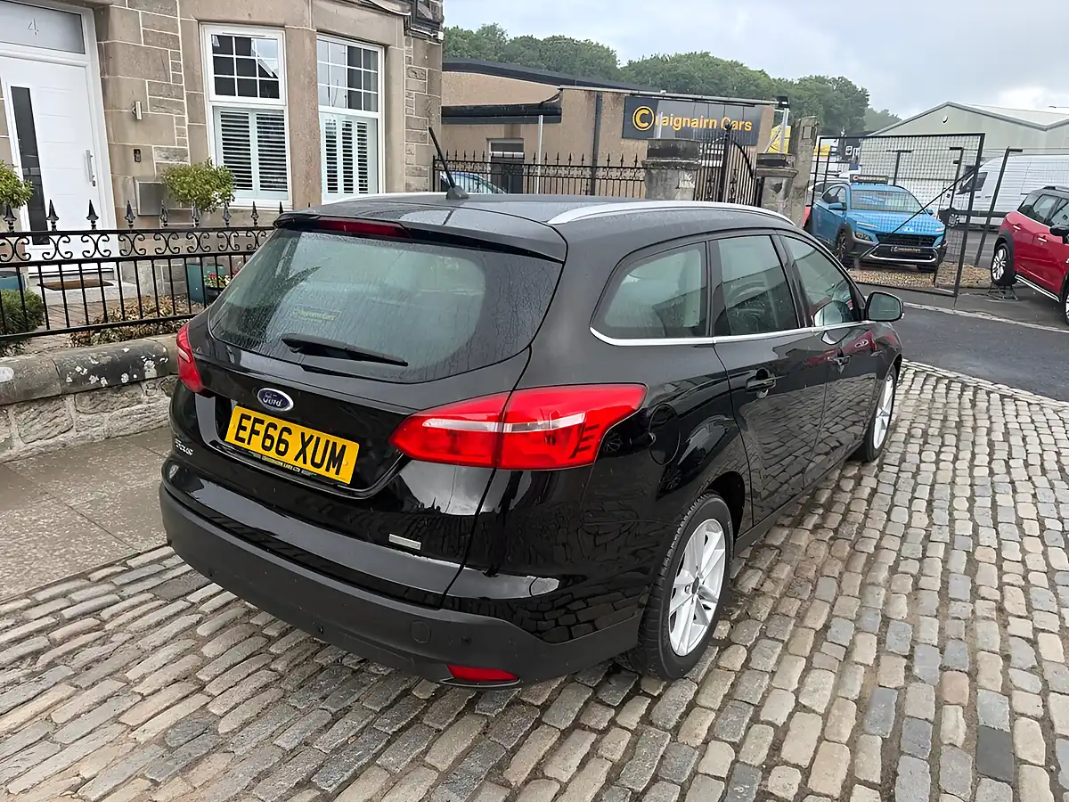 Used 2016 Ford Focus Zetec Shadow Black - Interior and Exterior details 13