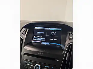 Used 2016 Ford Focus Zetec Silver - Interior and Exterior details 18