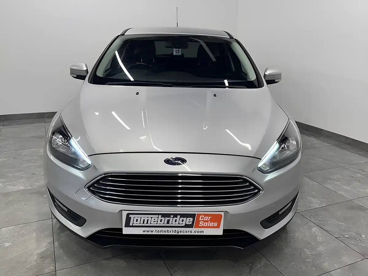 Used 2016 Ford Focus Zetec Silver - Interior and Exterior details 3