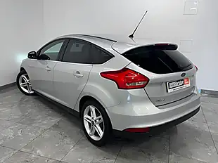 Used 2016 Ford Focus Zetec Silver - Interior and Exterior details 5