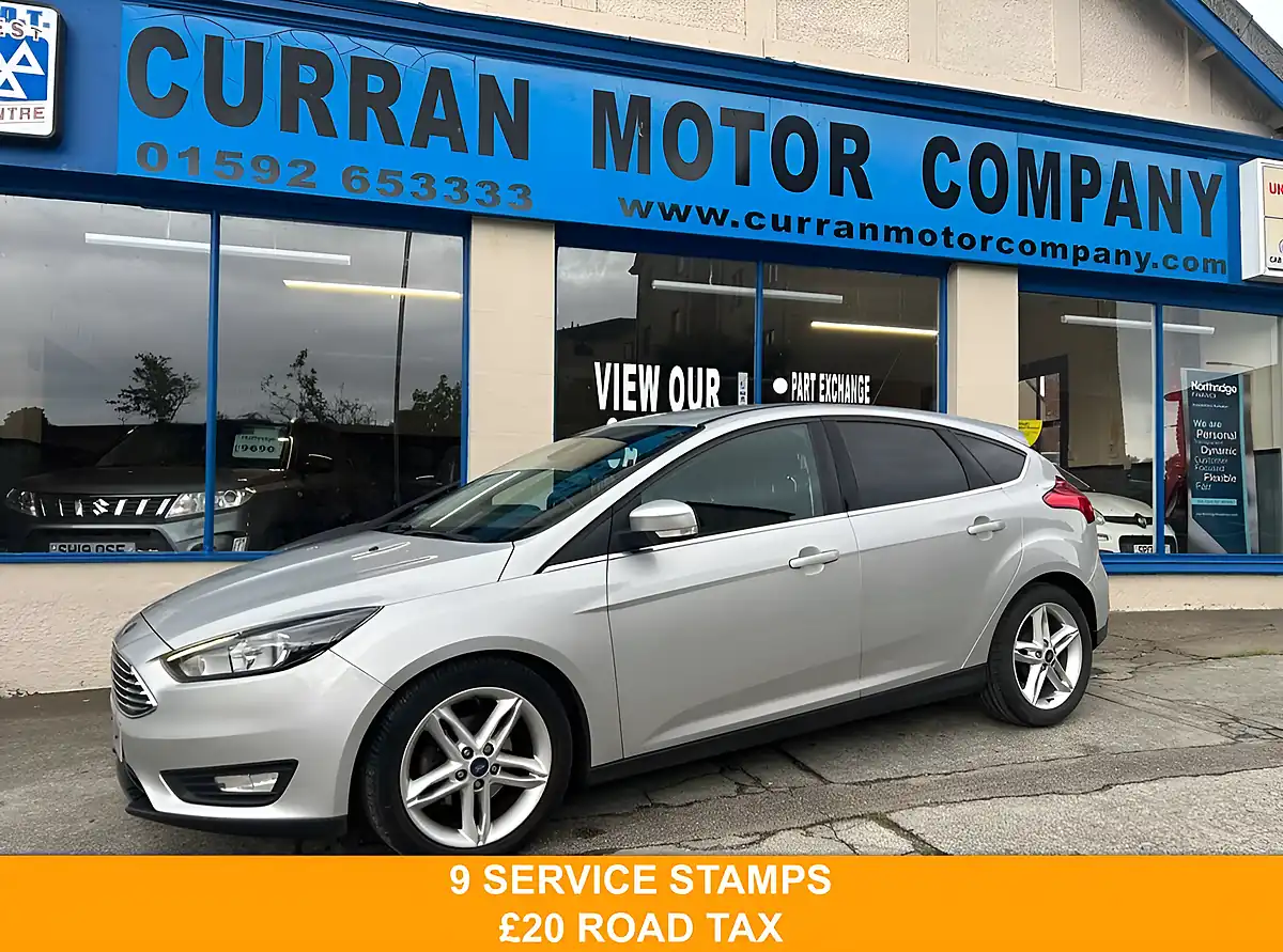 Used 2016 Ford Focus Zetec Silver - Front View