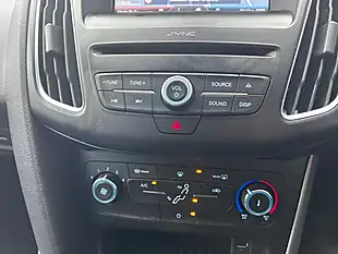 Used 2016 Ford Focus Zetec Silver - Interior and Exterior details 14