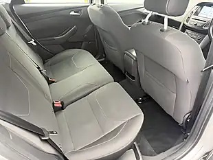 Used 2016 Ford Focus Zetec Silver - Interior and Exterior details 14