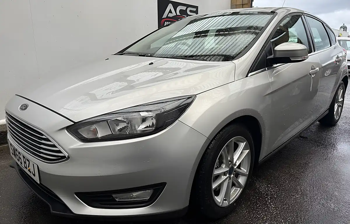 Used 2016 Ford Focus Zetec Silver - Interior and Exterior details 2