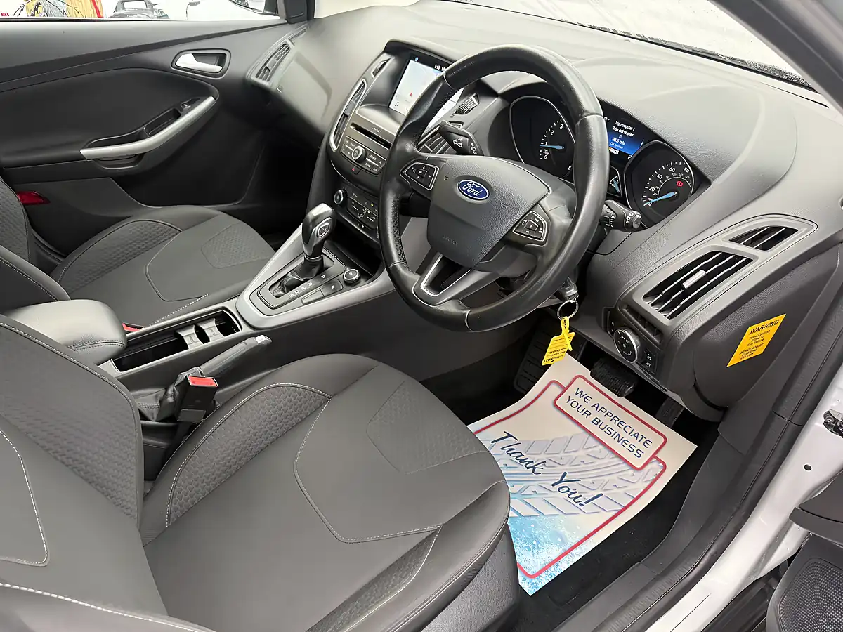 Used 2016 Ford Focus Zetec Silver - Interior and Exterior details 5