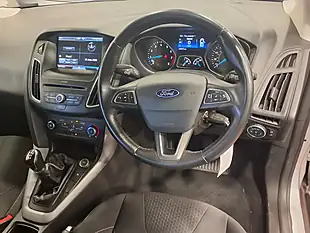Used 2016 Ford Focus Zetec Silver - Interior and Exterior details 7