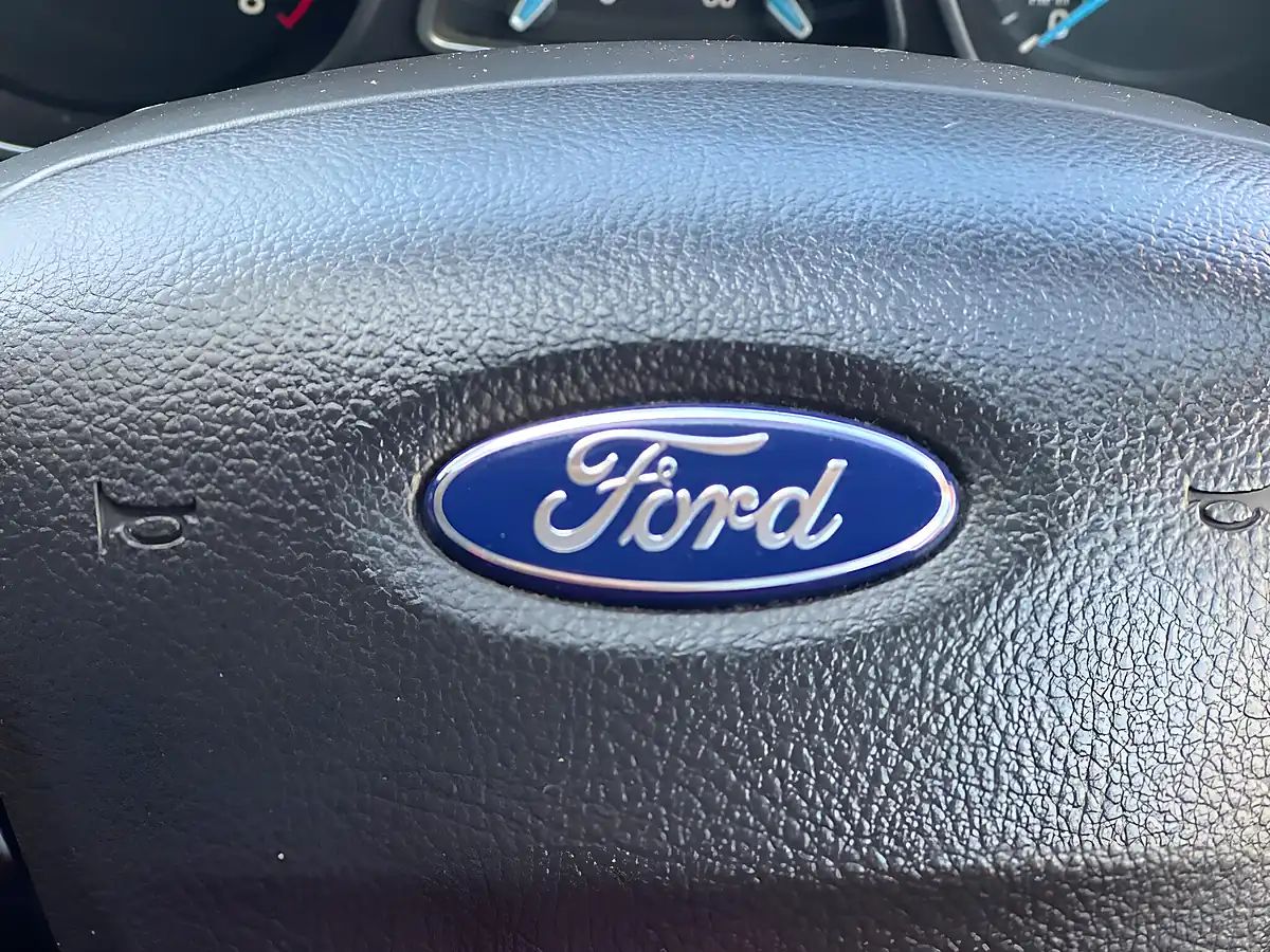 Used 2016 Ford Focus Zetec White - Interior and Exterior details 20