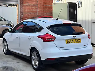 Used 2016 Ford Focus Zetec White - Interior and Exterior details 4
