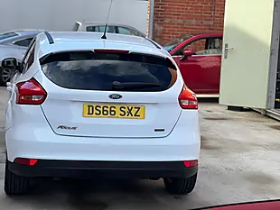 Used 2016 Ford Focus Zetec White - Interior and Exterior details 8