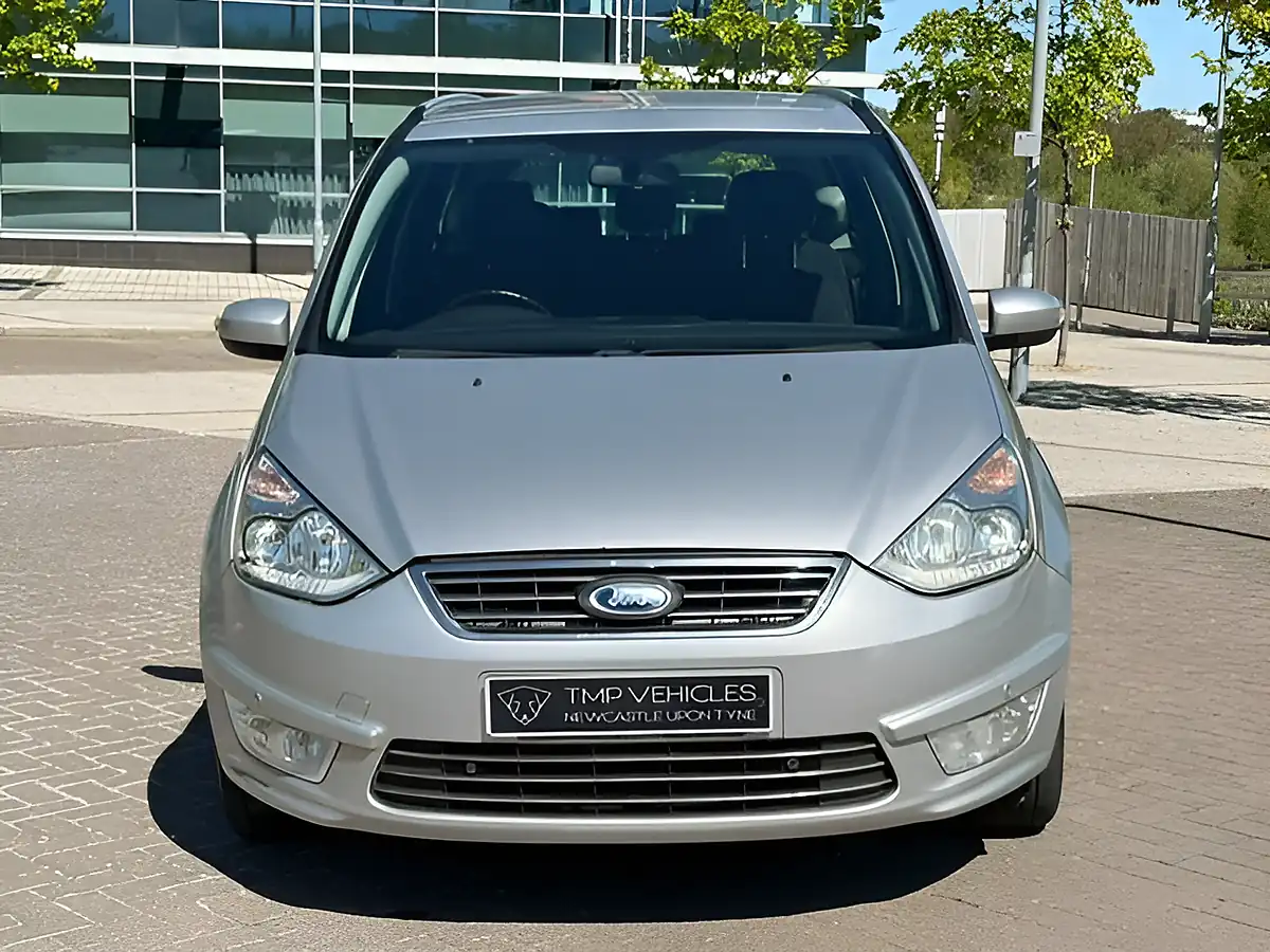 Used 2016 Ford Galaxy Zetec Silver - Interior and Exterior details 3