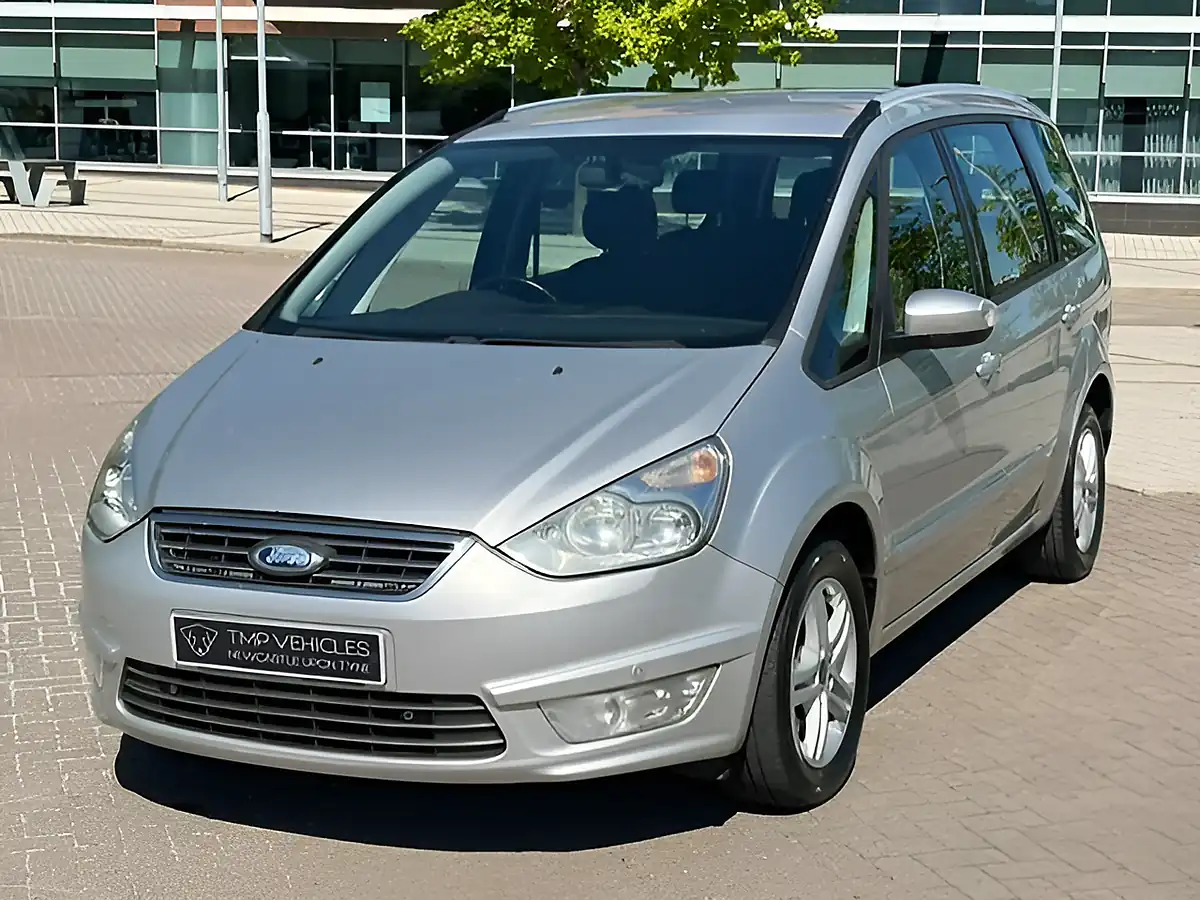 Used 2016 Ford Galaxy Zetec Silver - Interior and Exterior details 6