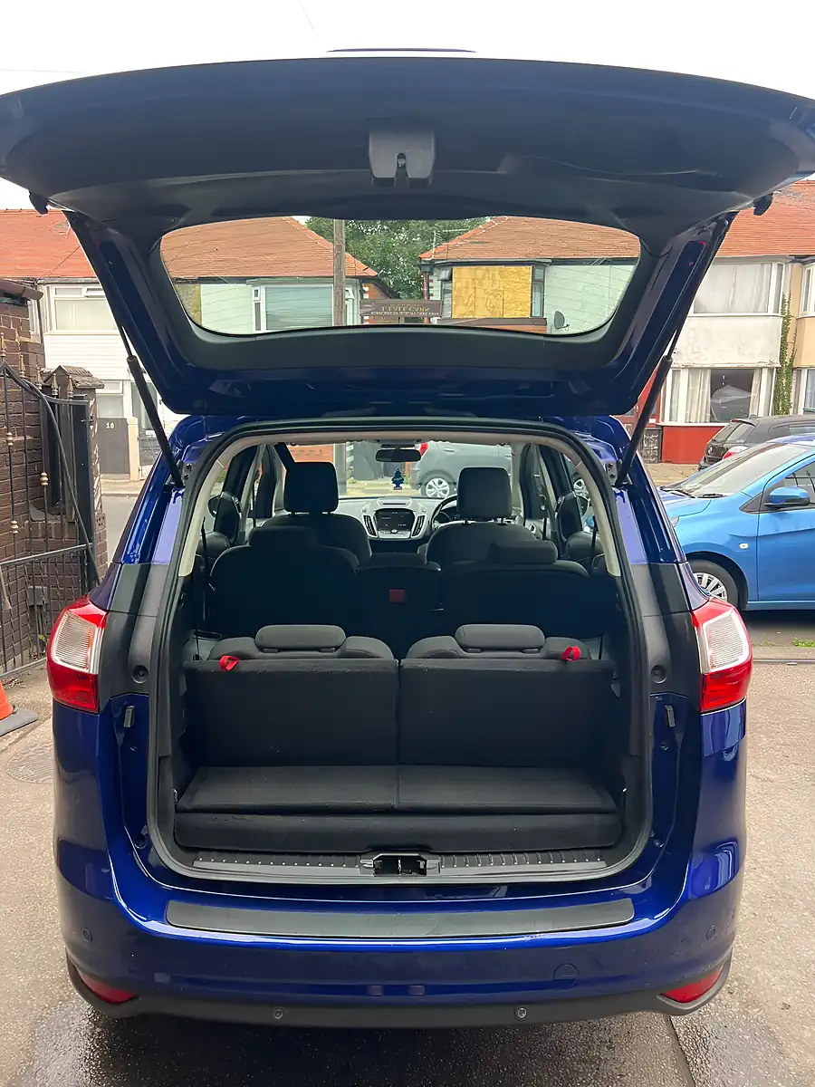 Used 2016 Ford Grand C Max Titanium Ocean Blue Metallic - Interior and Exterior details 13
