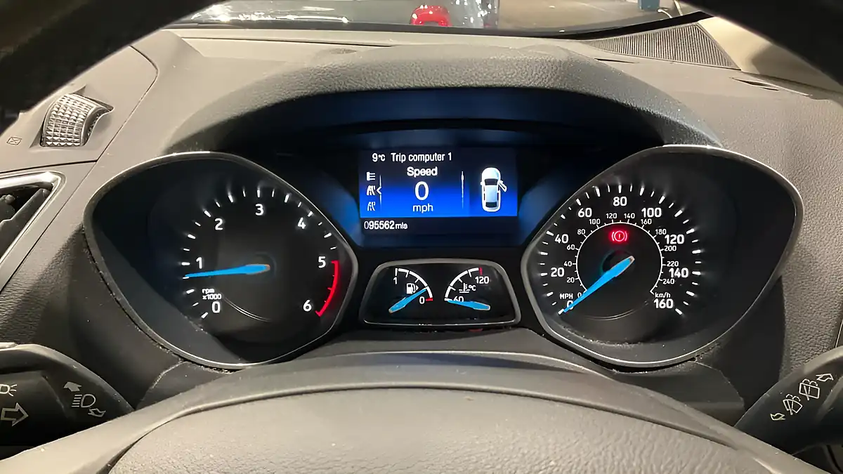 Used 2016 Ford Grand C-Max Zetec Blue - Interior and Exterior details 12