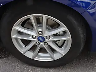 Used 2016 Ford Grand C-Max Zetec Blue - Interior and Exterior details 17
