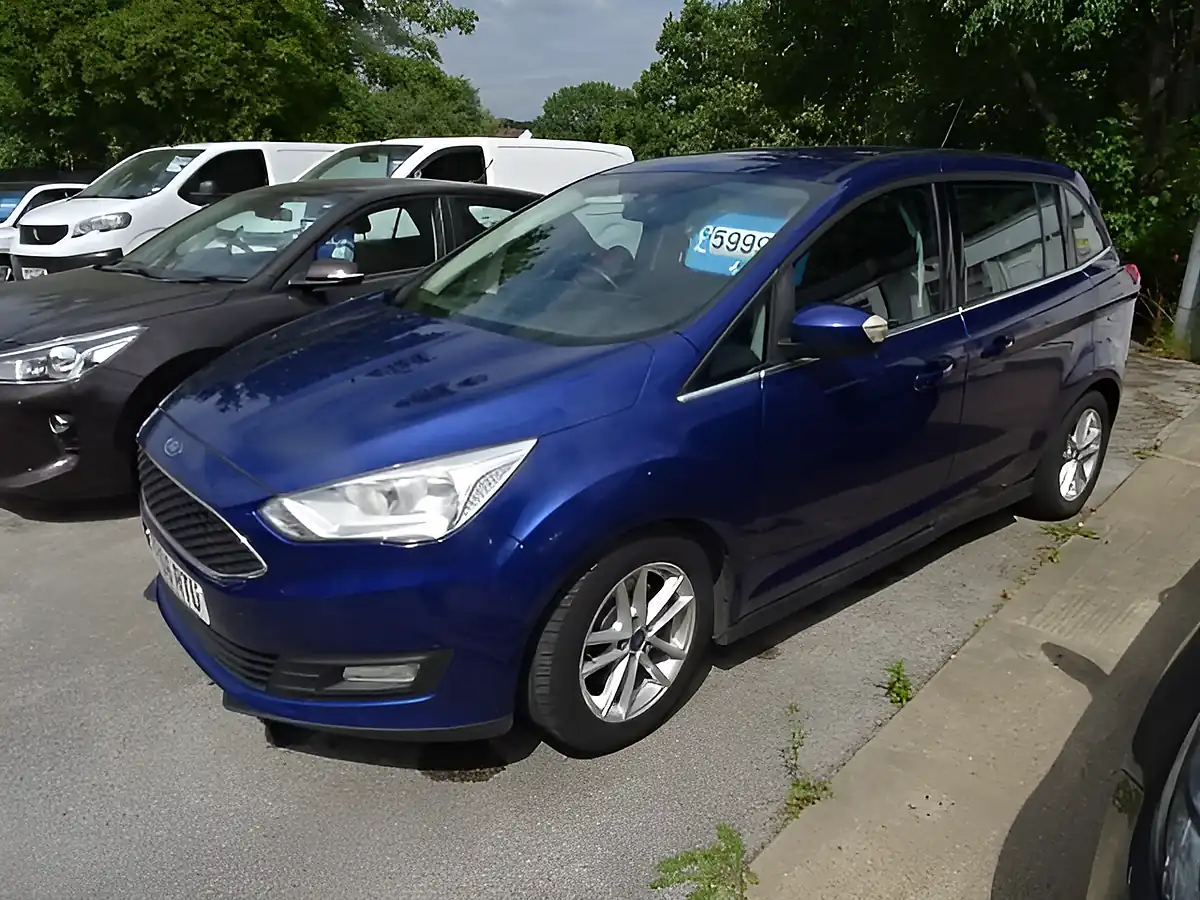 Used 2016 Ford Grand C-Max Zetec Blue - Interior and Exterior details 4