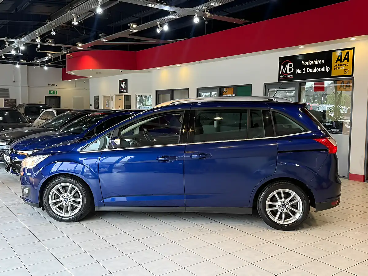 Used 2016 Ford Grand C-Max Zetec Blue - Interior and Exterior details 6