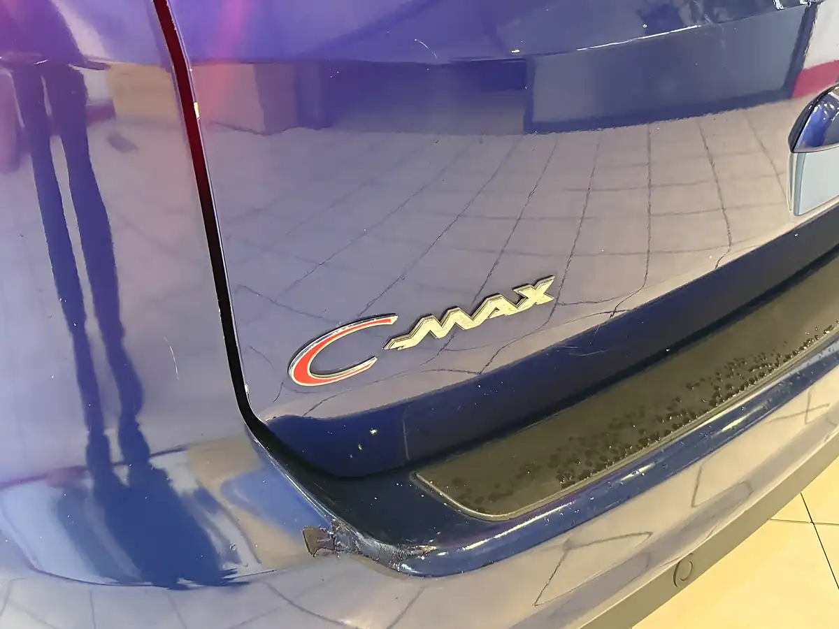 Used 2016 Ford Grand C-Max Zetec Blue - Interior and Exterior details 8