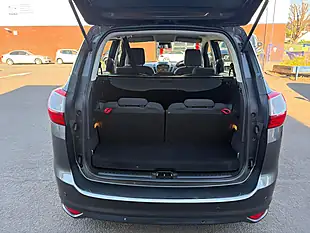 Used 2016 Ford Grand C-Max Zetec Grey - Interior and Exterior details 12