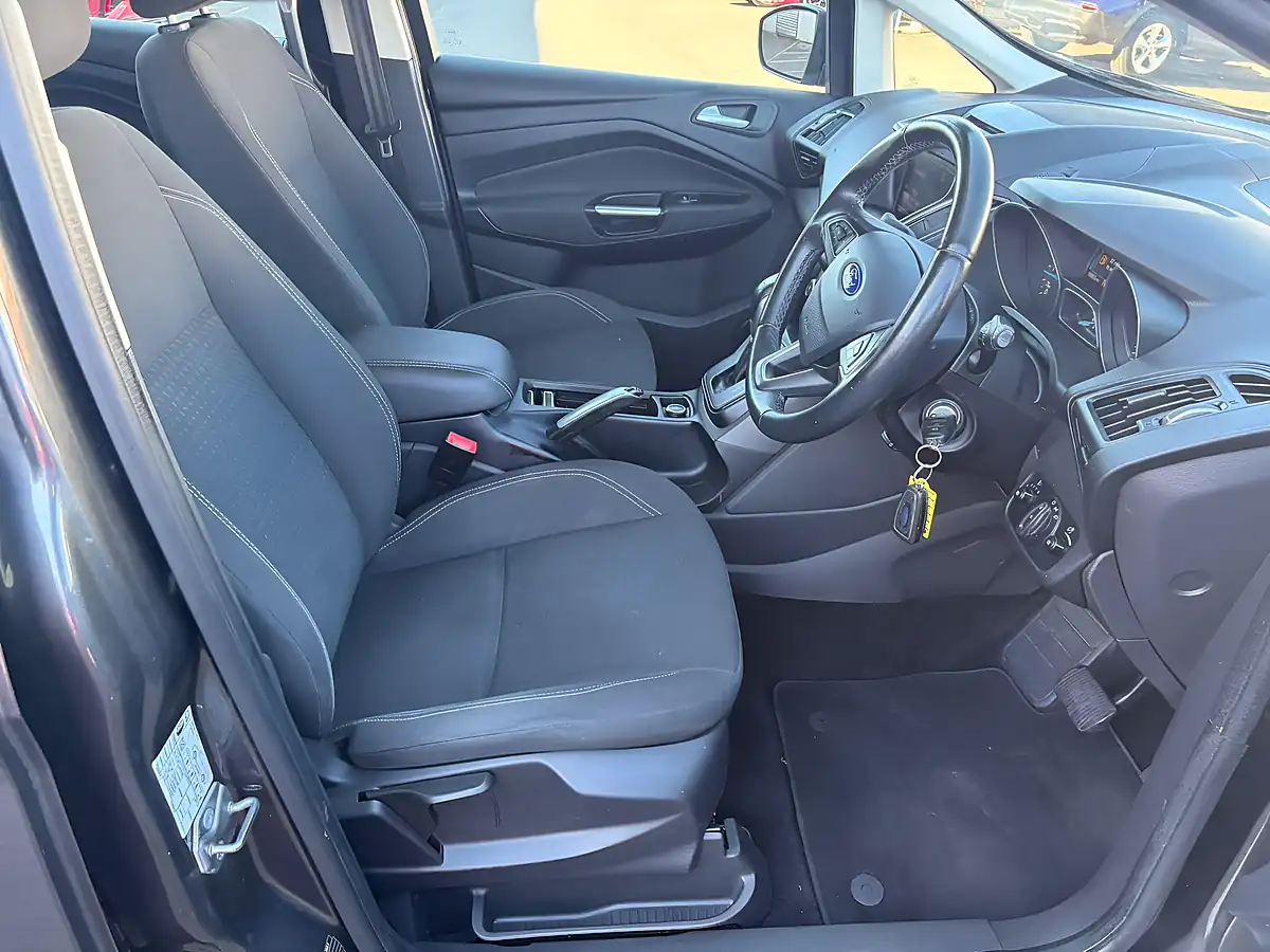 Used 2016 Ford Grand C-Max Zetec Grey - Interior and Exterior details 14
