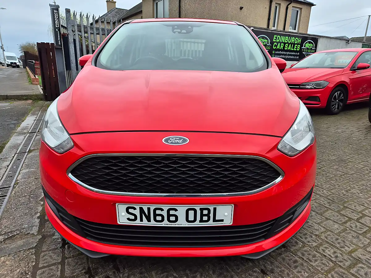 Used 2016 Ford Grand C-Max Zetec Red - Interior and Exterior details 2