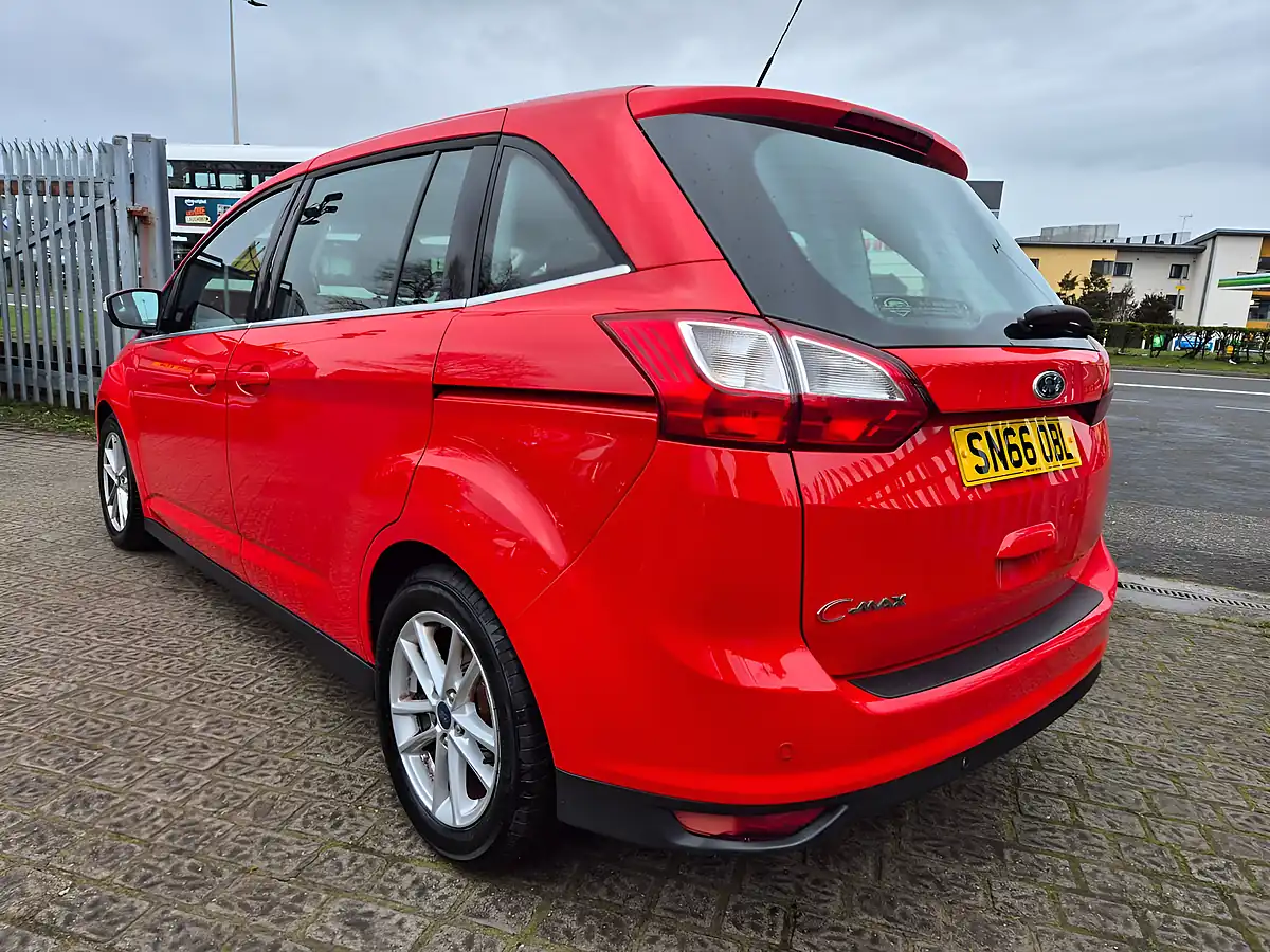 Used 2016 Ford Grand C-Max Zetec Red - Interior and Exterior details 4