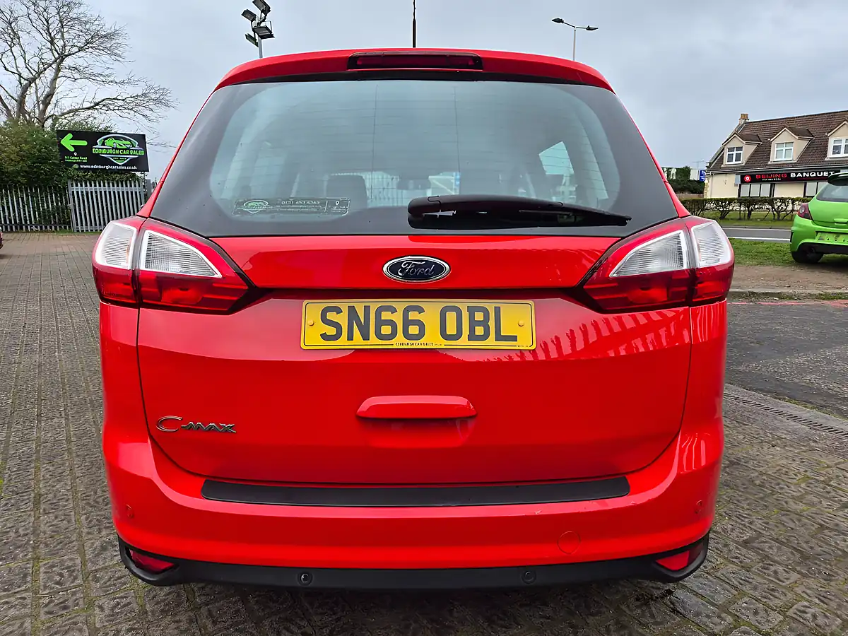 Used 2016 Ford Grand C-Max Zetec Red - Interior and Exterior details 5