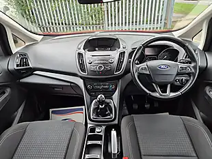 Used 2016 Ford Grand C-Max Zetec Red - Interior and Exterior details 9