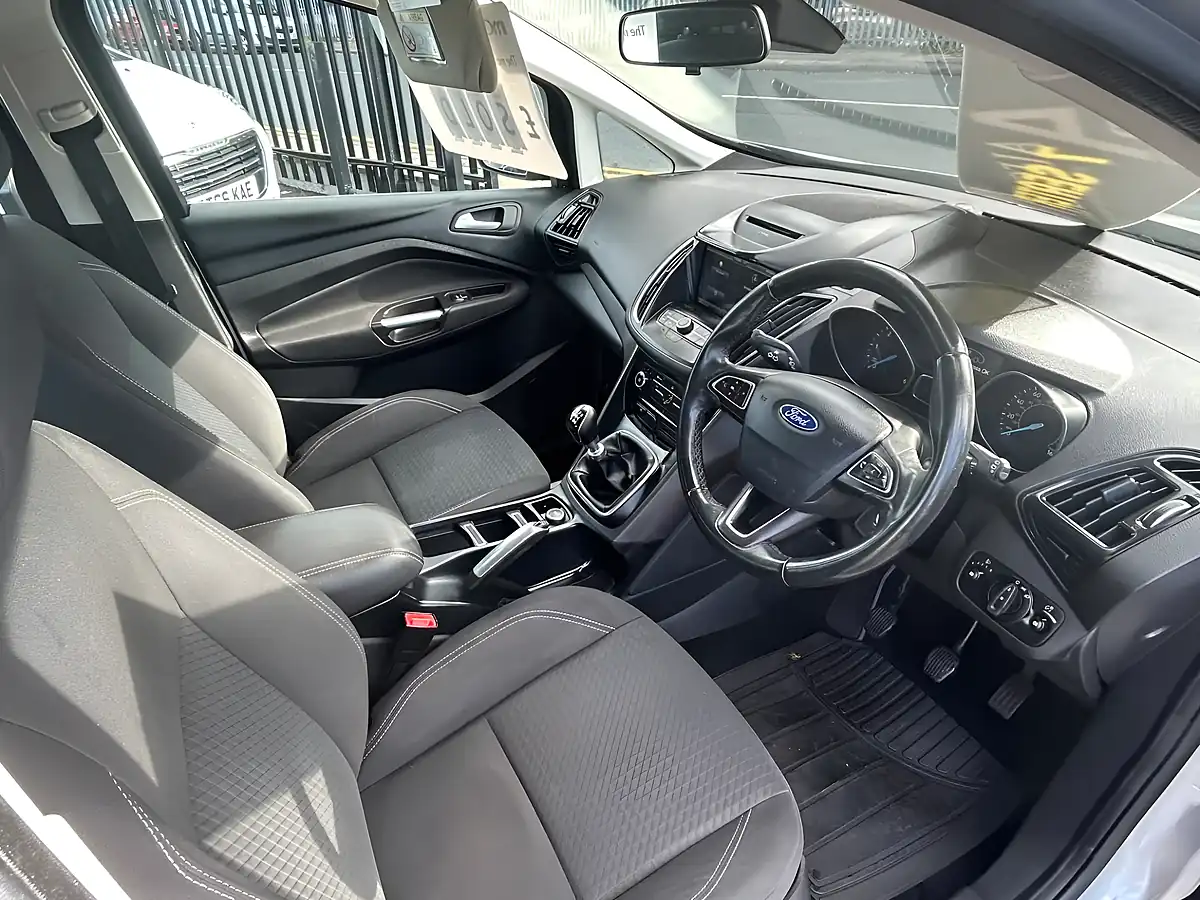 Used 2016 Ford Grand C-Max Zetec Silver - Interior and Exterior details 10