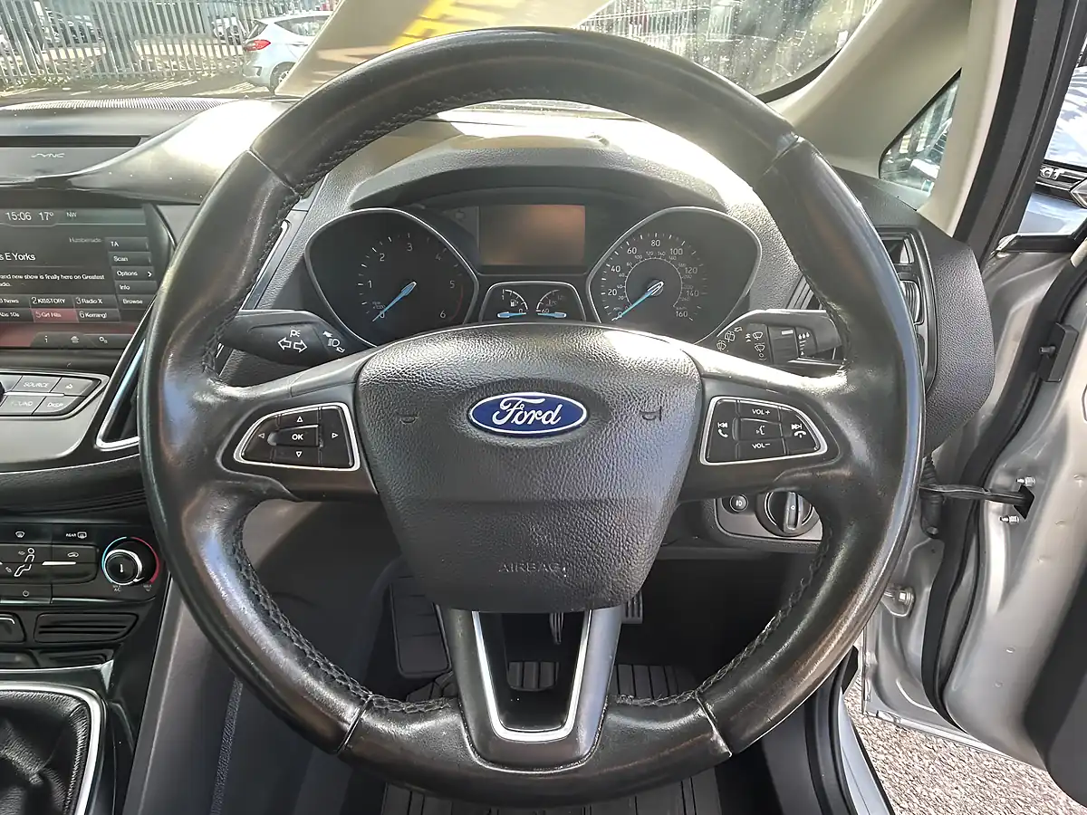 Used 2016 Ford Grand C-Max Zetec Silver - Interior and Exterior details 14