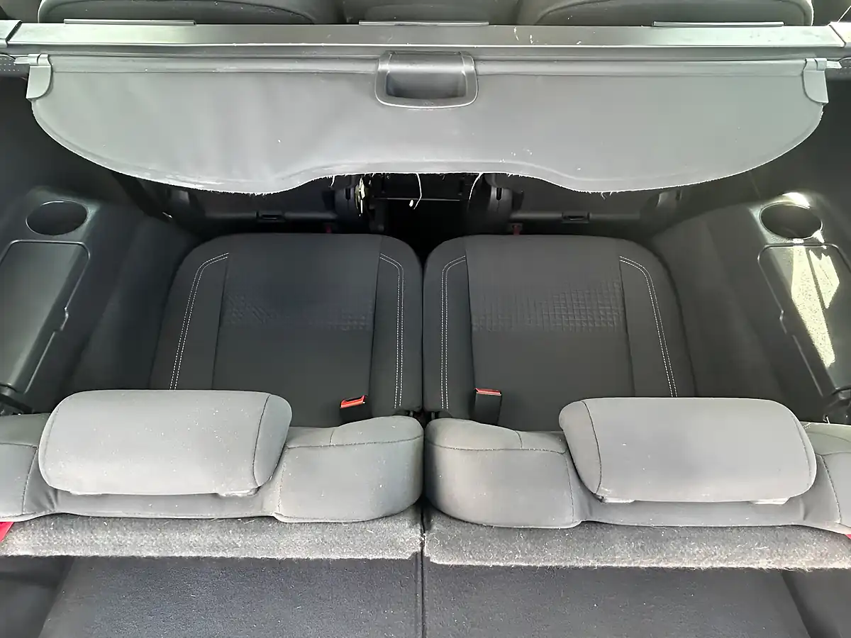 Used 2016 Ford Grand C-Max Zetec Silver - Interior and Exterior details 16
