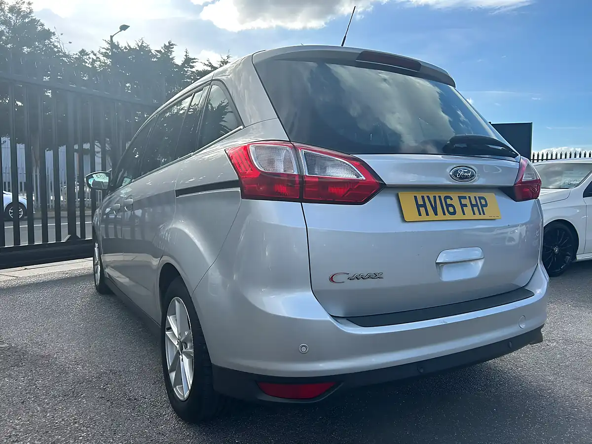 Used 2016 Ford Grand C-Max Zetec Silver - Interior and Exterior details 4