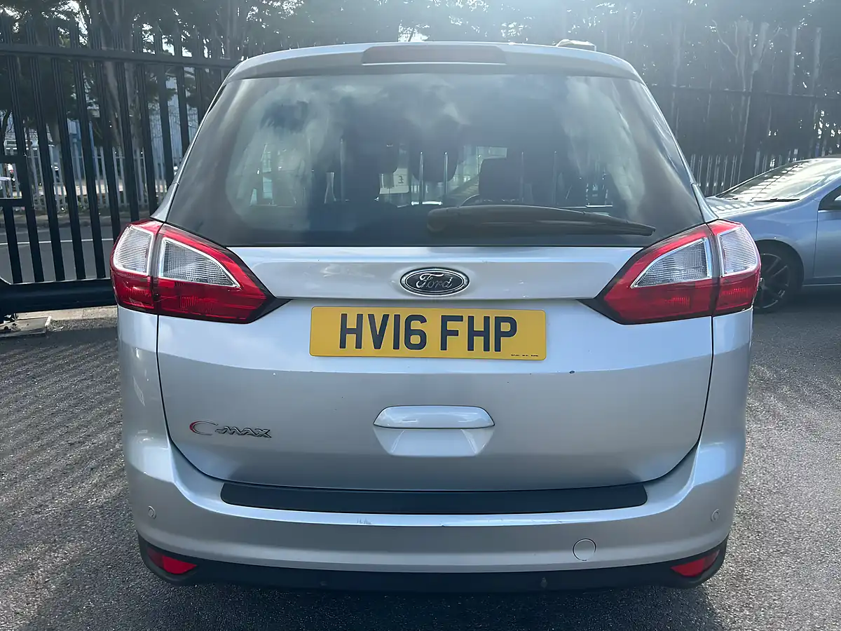 Used 2016 Ford Grand C-Max Zetec Silver - Interior and Exterior details 5