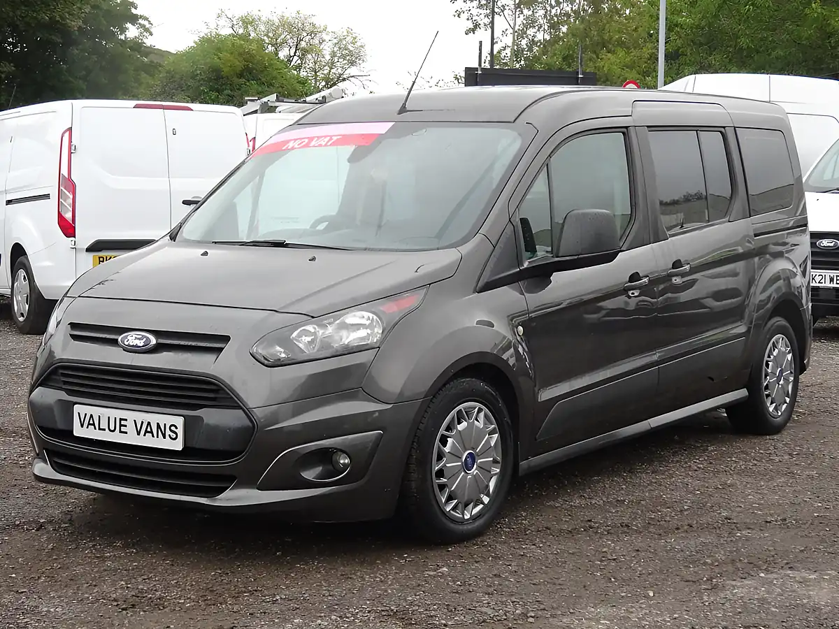 Used 2016 Ford Grand Tourneo Connect Titanium Grey - Interior and Exterior details 5