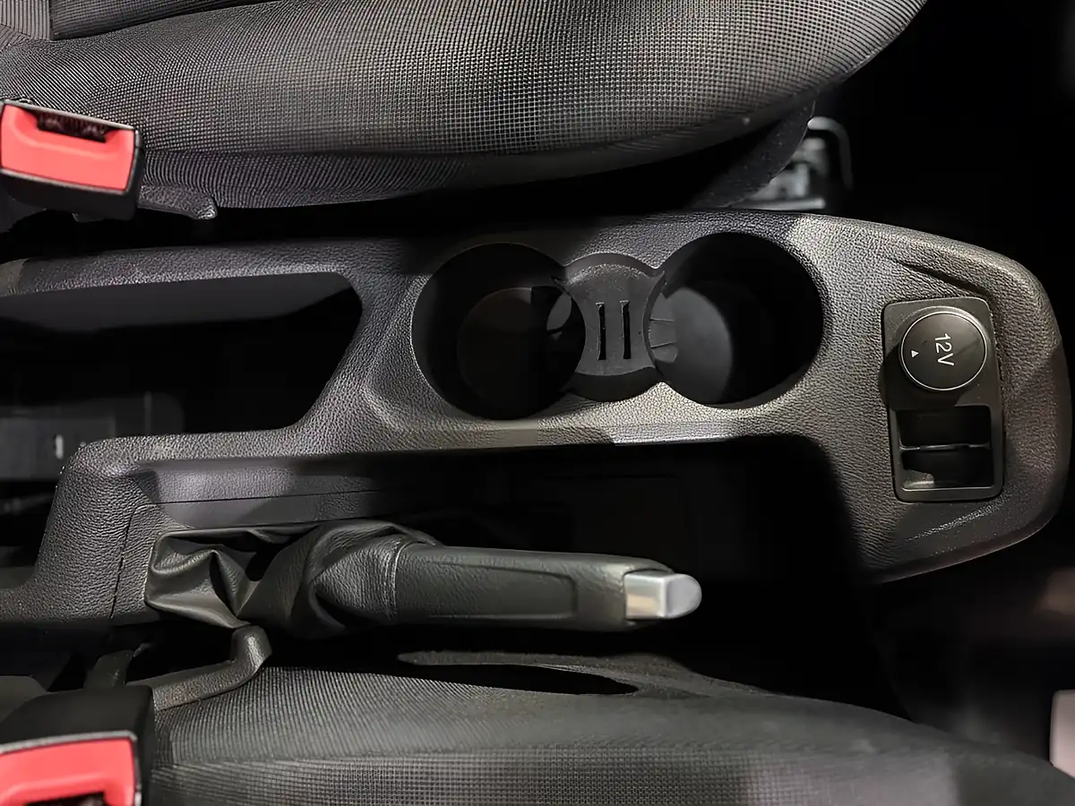 Used 2016 Ford Grand Tourneo Connect Zetec Blue - Interior and Exterior details 15