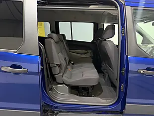 Used 2016 Ford Grand Tourneo Connect Zetec Blue - Interior and Exterior details 16