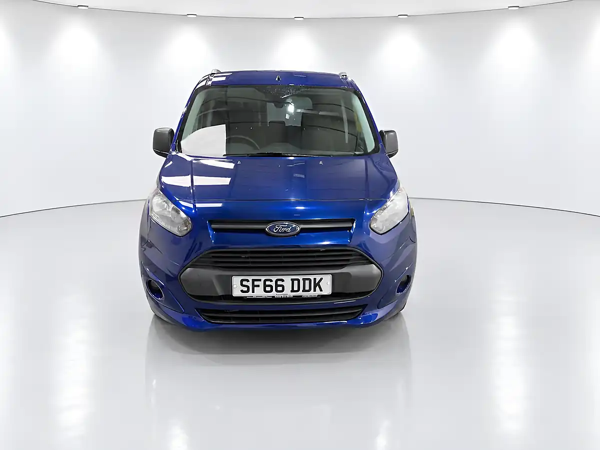 Used 2016 Ford Grand Tourneo Connect Zetec Blue - Interior and Exterior details 3