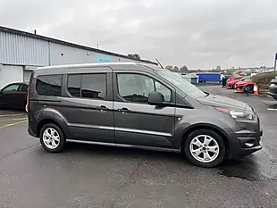 Used 2016 Ford Grand Tourneo Connect Zetec Grey - Interior and Exterior details 4