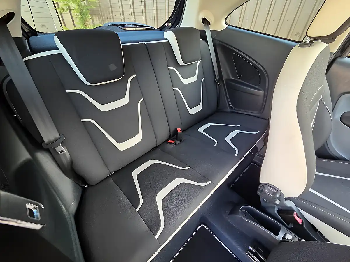 Used 2016 Ford Ka Zetec Black Edition Black - Interior and Exterior details 14