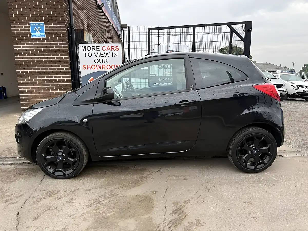 Used 2016 Ford Ka Zetec Black Edition Black - Interior and Exterior details 5
