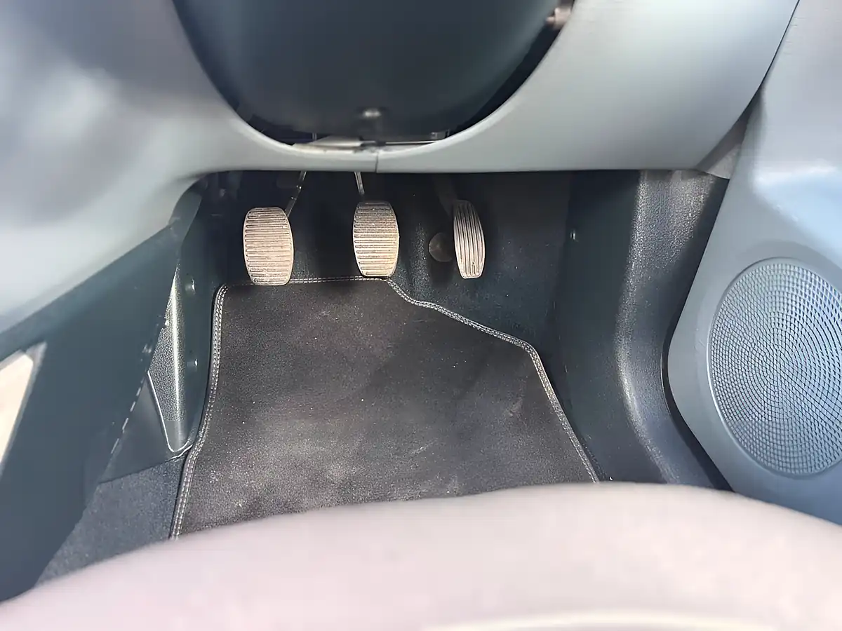 Used 2016 Ford Ka Zetec Black Edition Black - Interior and Exterior details 12