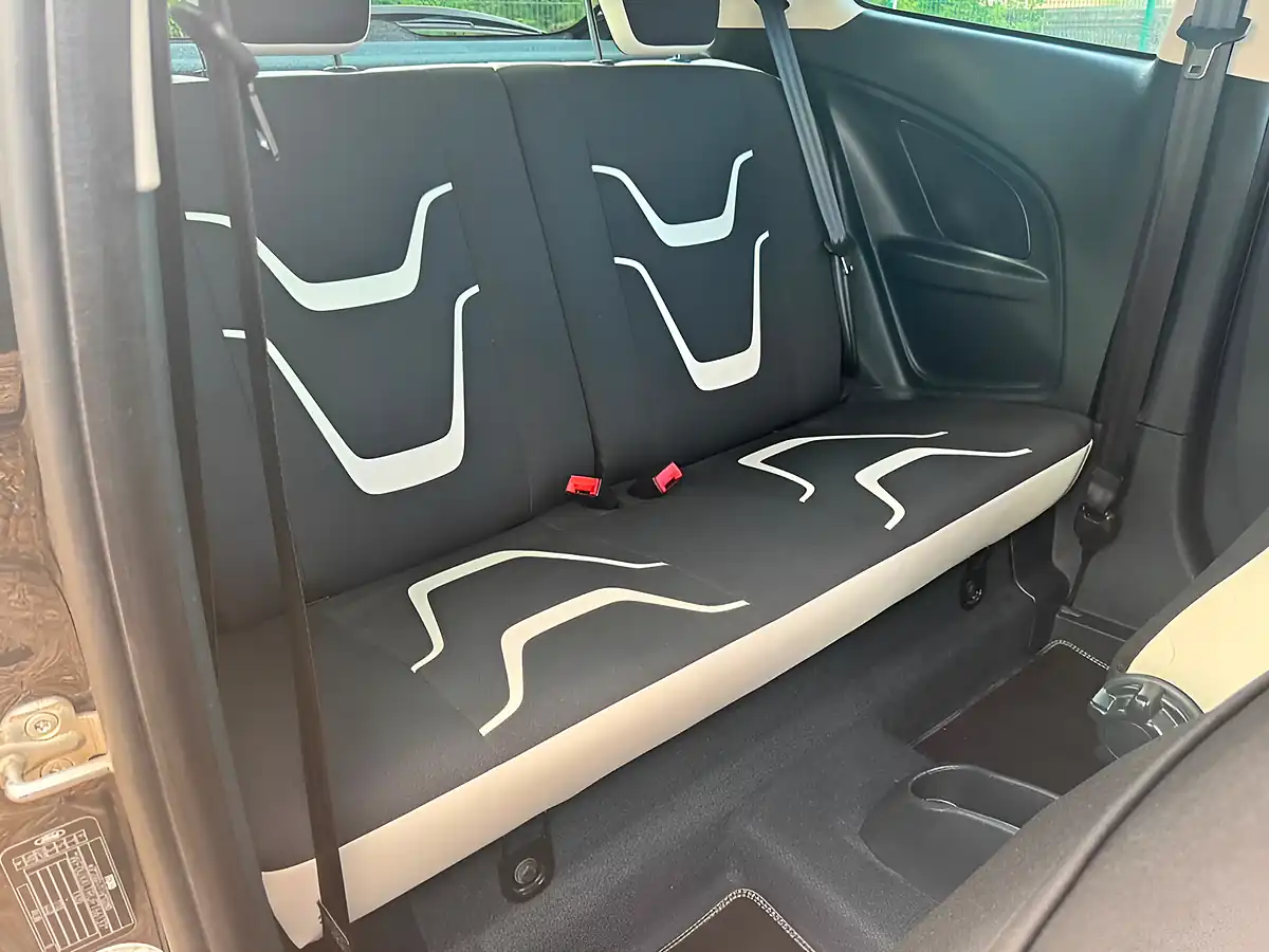 Used 2016 Ford Ka Zetec Black Edition Black - Interior and Exterior details 13