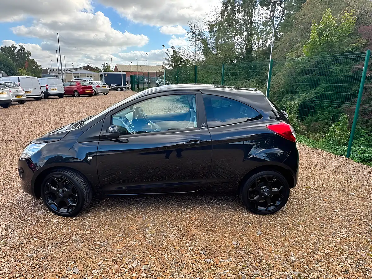 Used 2016 Ford Ka Zetec Black Edition Black - Interior and Exterior details 17