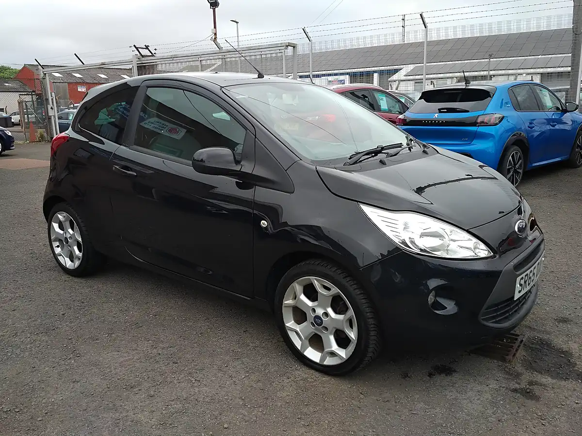 Used 2016 Ford Ka Zetec Black - Interior and Exterior details 8