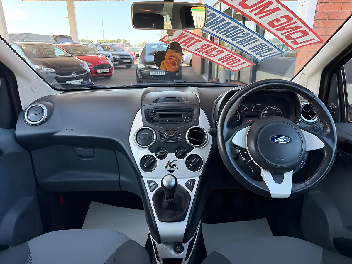 Used 2016 Ford Ka Zetec Black - Interior and Exterior details 14