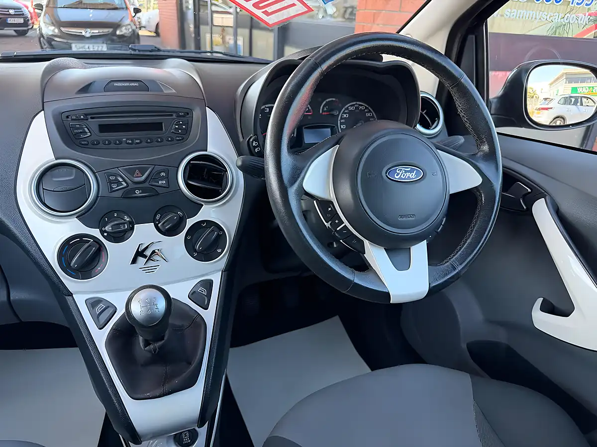 Used 2016 Ford Ka Zetec Black - Interior and Exterior details 15