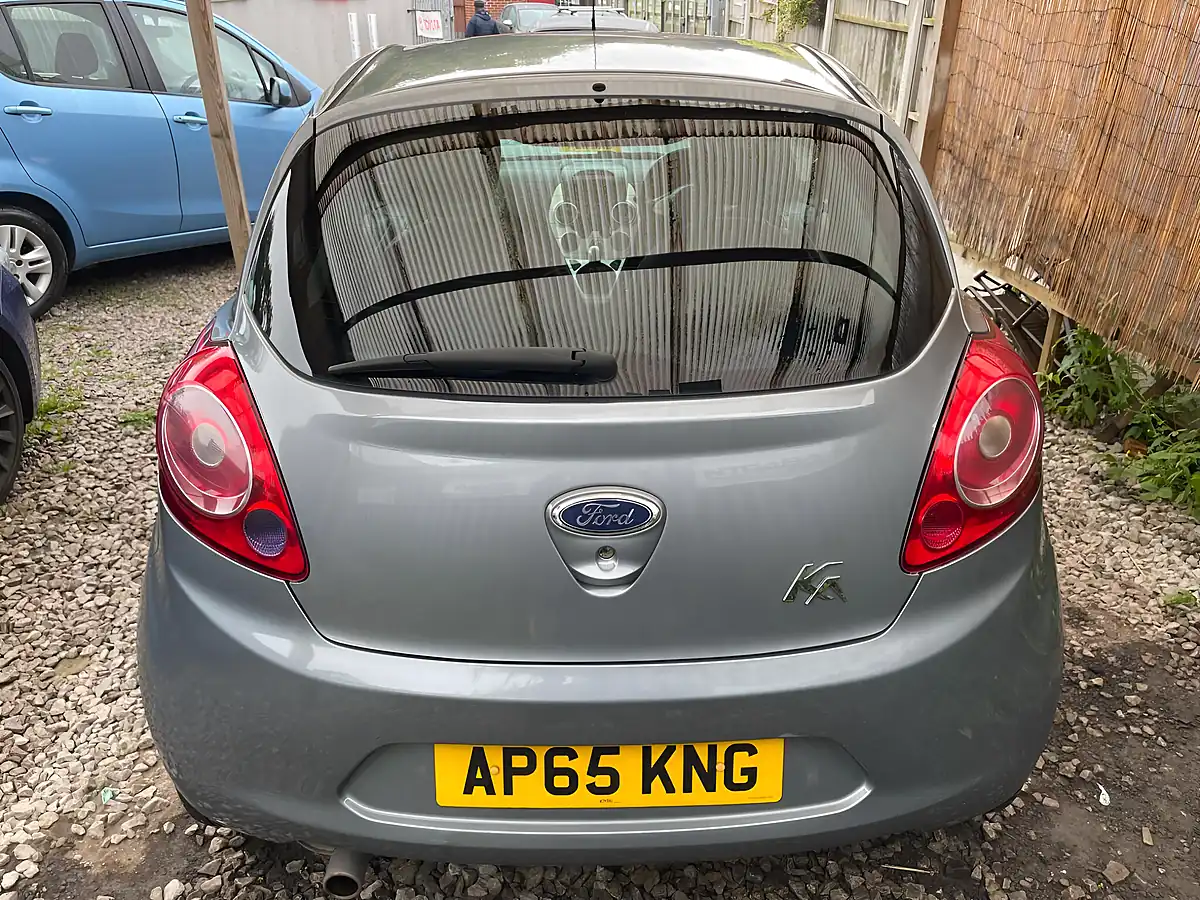 Used 2016 Ford Ka Zetec Silver - Interior and Exterior details 14