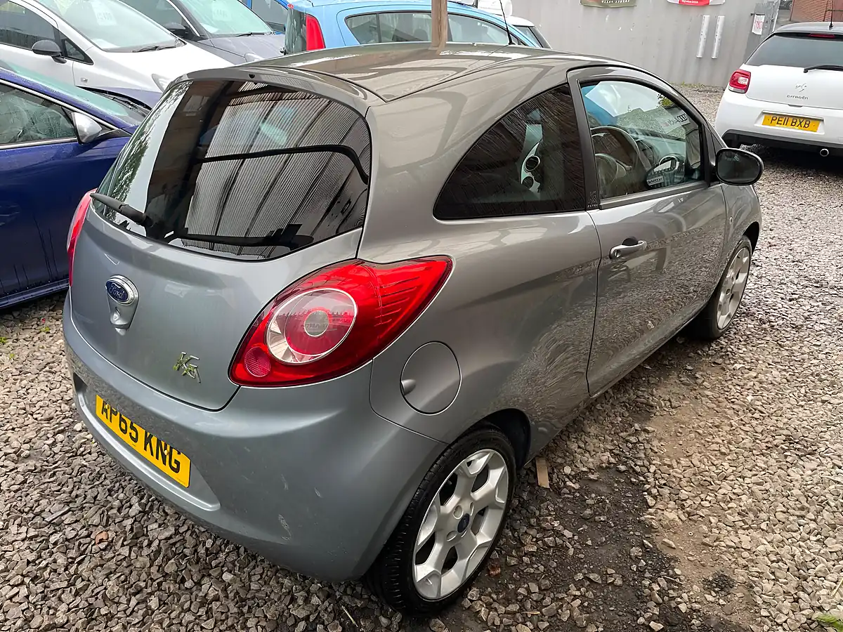 Used 2016 Ford Ka Zetec Silver - Interior and Exterior details 8